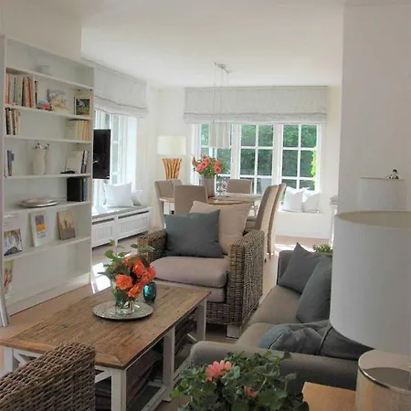 Holiday home Ferien In Einem Ehemaligen Kaptitaenshaus