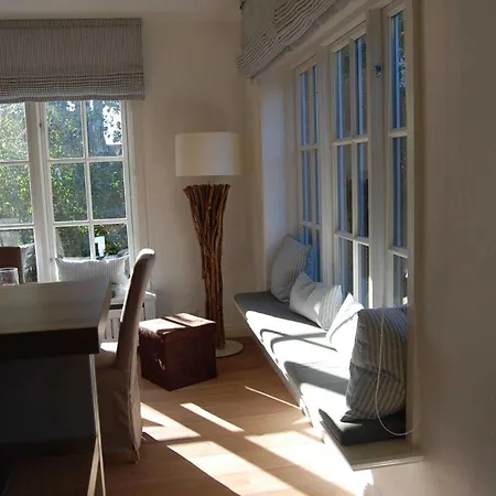 Ferien In Einem Ehemaligen Kaptitaenshaus Wyk auf Foehr